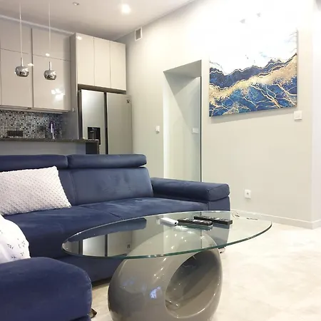 Stare Apartment *